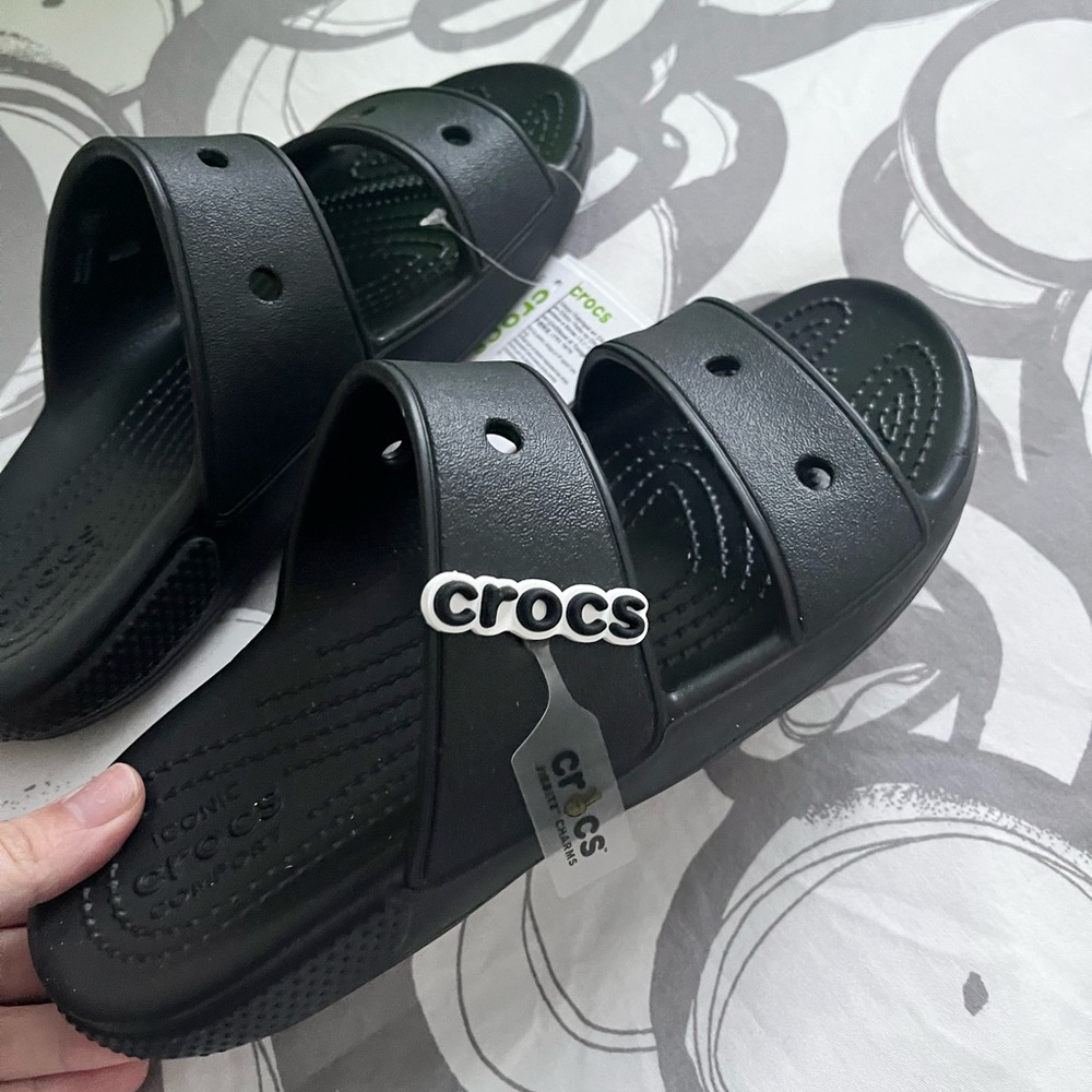 Women’s Croc Sandals BNWT